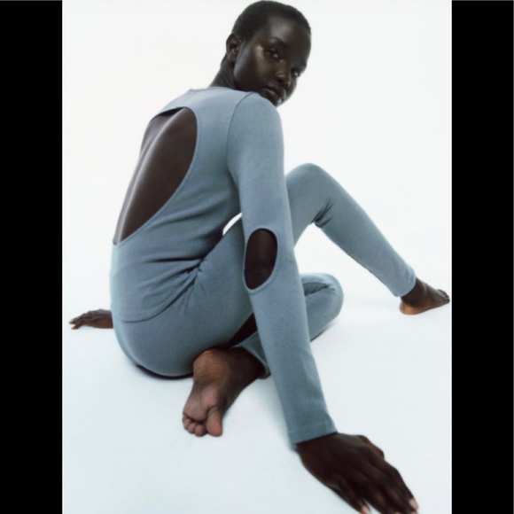 Zara Seamless Cut Out Top - Picture 1 of 5